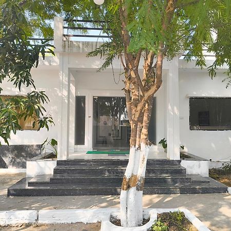 Abhiram Homestay Кгаджураго Екстер'єр фото