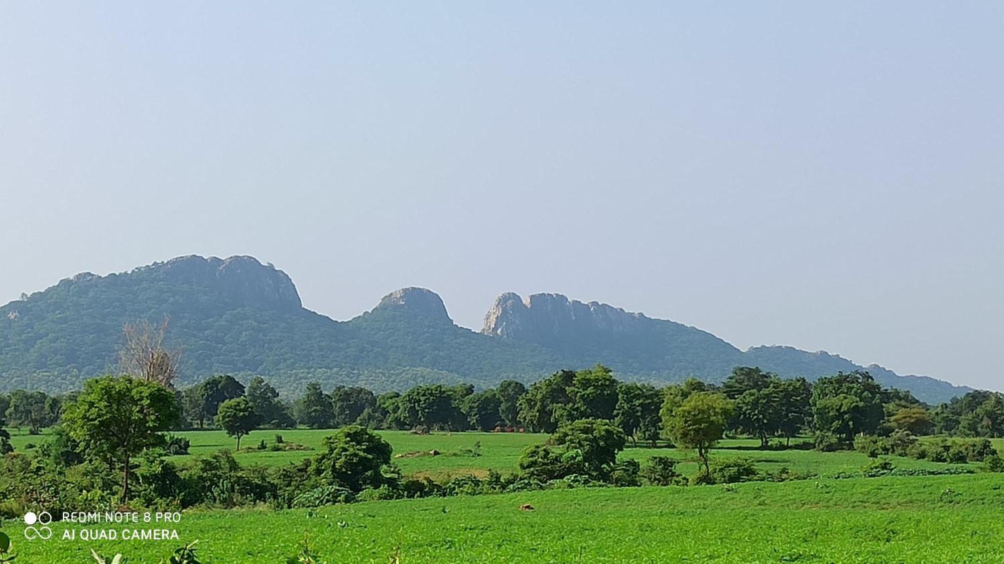 Abhiram Homestay Кгаджураго Екстер'єр фото