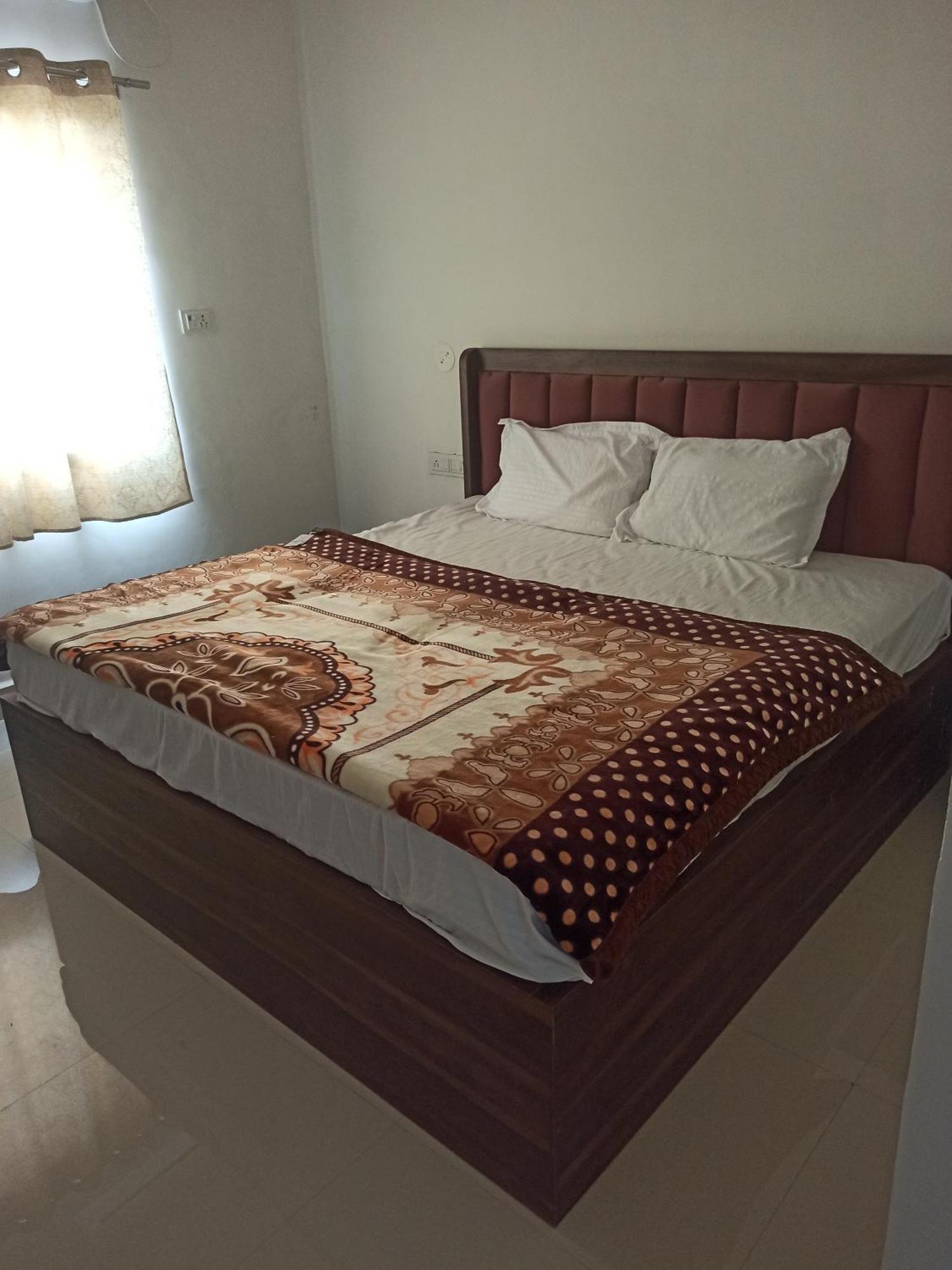 Abhiram Homestay Кгаджураго Екстер'єр фото